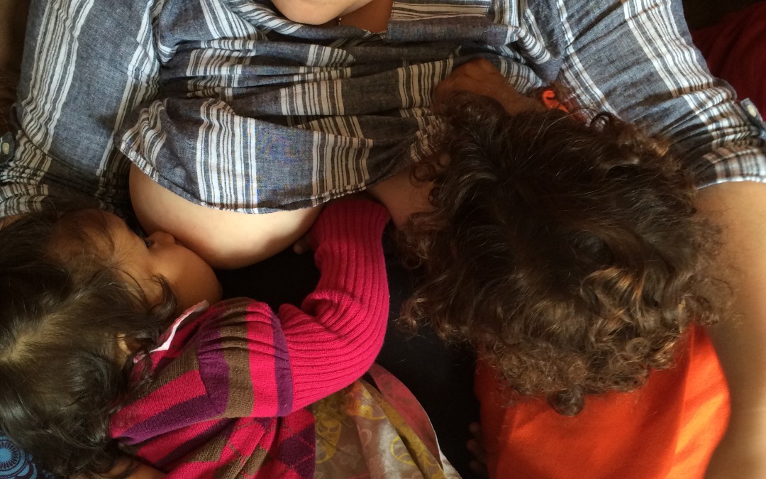 Tandem Nursing (Breastfeeding): What is it? Any Benefits for Toddler, Newborn, and Mama?
